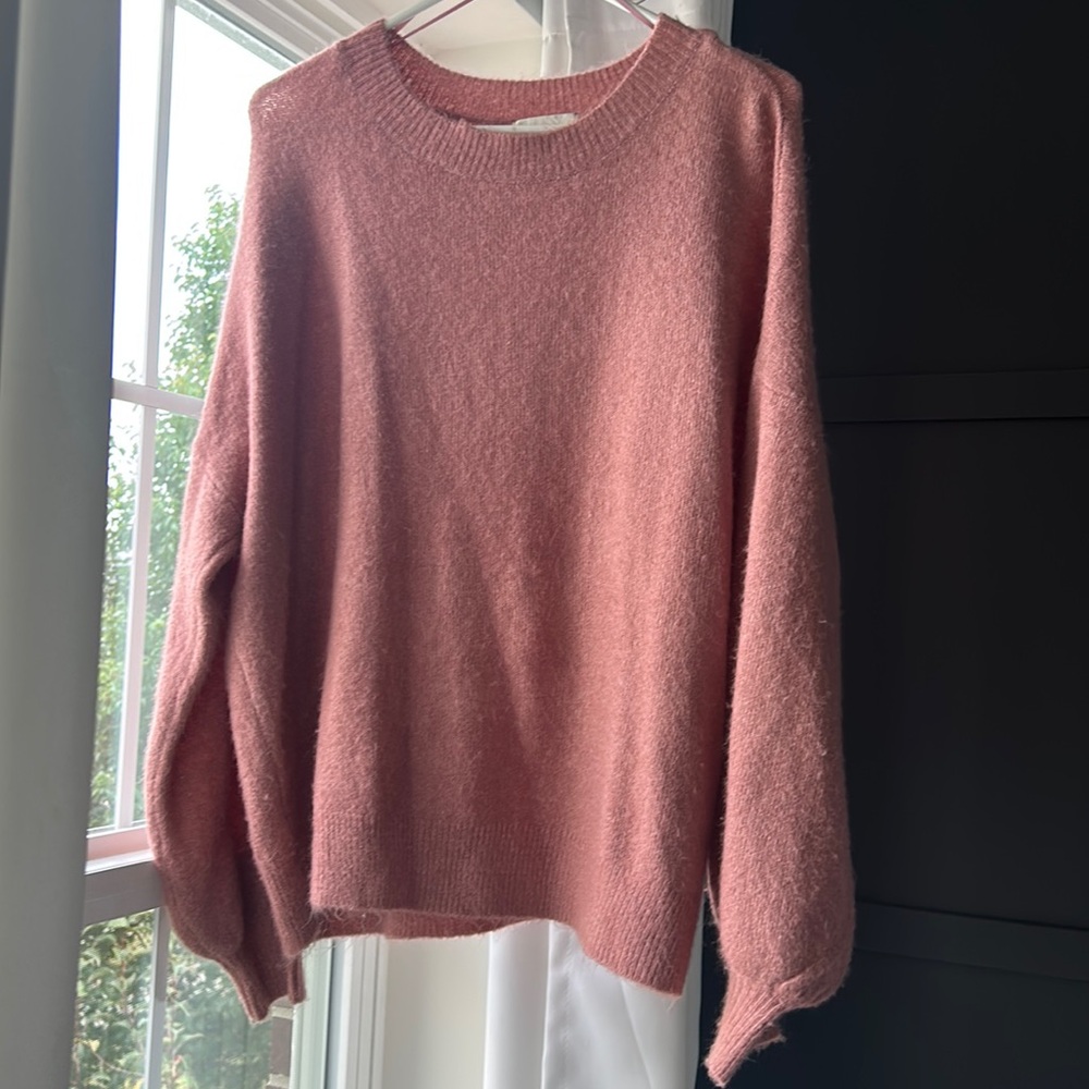 PINK SWEATER- Perfect for fall!